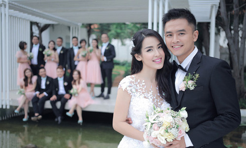 Moi cuoi hon nhan cua Tu Vi Van Anh da the nay