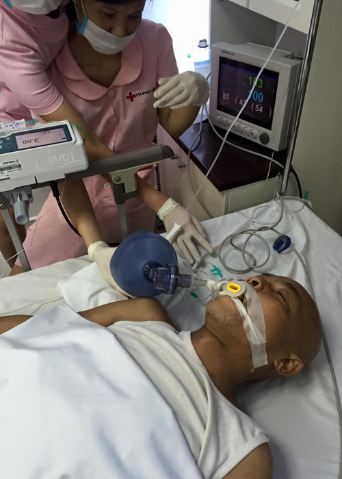 Nghe si Han Van Tinh bat ngo roi vao hon me sau-Hinh-4