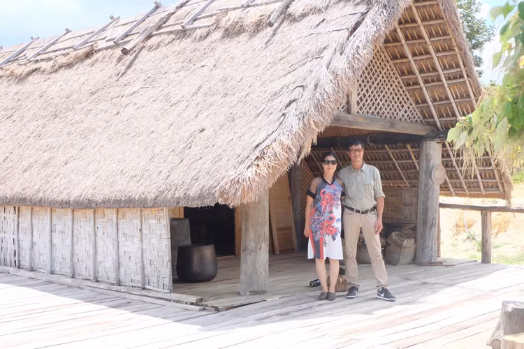 Bố mẹ Hoa hậu Ngọc Hân từng theo con gái đi du lịch châu Âu và một số nước châu Á như: Hàn Quốc, Nhật Bản...