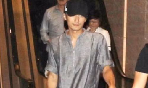 Ta Dinh Phong gay roc met moi vi yeu Vuong Phi-Hinh-2