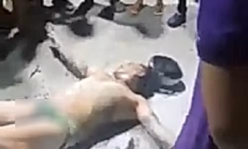 Hut thuoc o cay xang, nam thanh nien boc chay