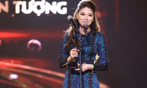 MC an tuong nhat VTV ke chuyen danh bai Tran Thanh