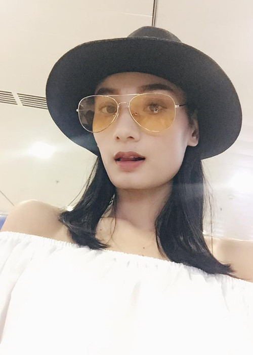 Người mẫu Lê Thúy không làm việc dịp lễ này. Thay vì đó, cô tận hưởng khoảnh thời gian rảnh rỗi để nghỉ dưỡng ở Côn Đảo.