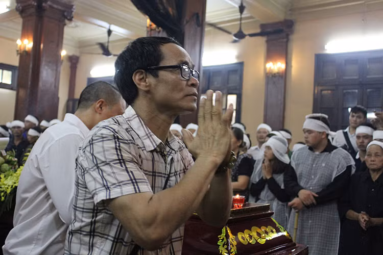 Nghệ sĩ Đại Mỹ đến tiễn đưa "lão Quềnh".