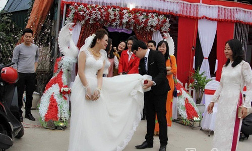 Doi tre co tinh yeu nhu mo nho bo me ra tay sap dat-Hinh-3