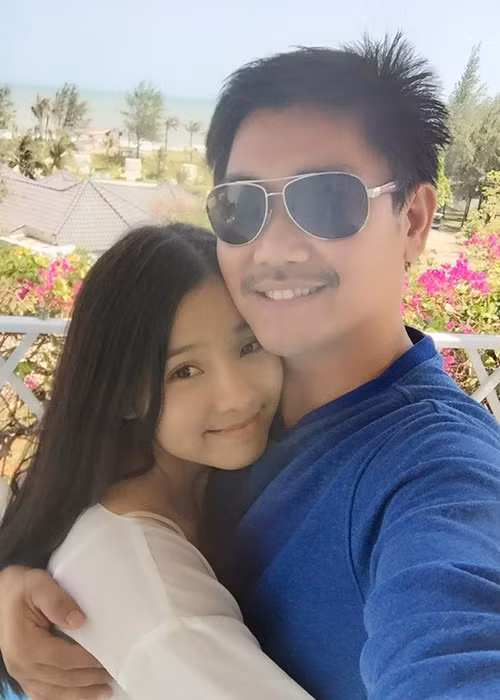 Chàng quay phim Việt kiều còn không ngại dành những lời có cánh cho nữ diễn viên 9x qua trang cá nhân của mình. 