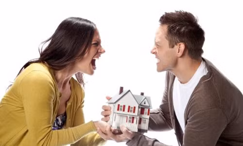 Bố mẹ chồng mua nhà nhưng con dâu quyết đòi chia một nửa Bo me chong mua nha nhung con dau quyet doi chia mot nua