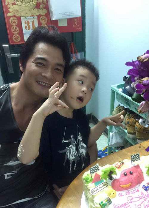 Có thể thấy, dù hôn nhân với vợ cũ là diễn viên Lê Phương đã đổ vỡ nhưng Quách Ngọc Ngoan vẫn làm tròn trách nhiệm một người bố.