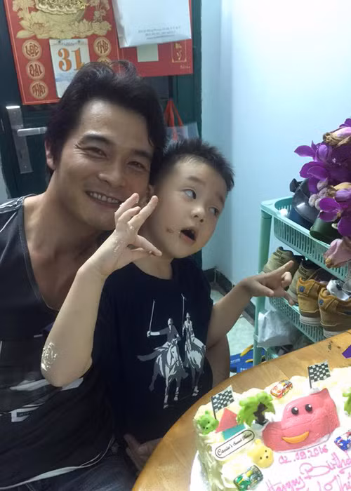 Có thể thấy, dù hôn nhân với vợ cũ là diễn viên Lê Phương đã đổ vỡ nhưng Quách Ngọc Ngoan vẫn làm tròn trách nhiệm một người bố.