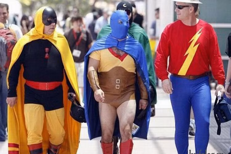 Các "siêu anh hùng" rủ nhau đi du lịch.