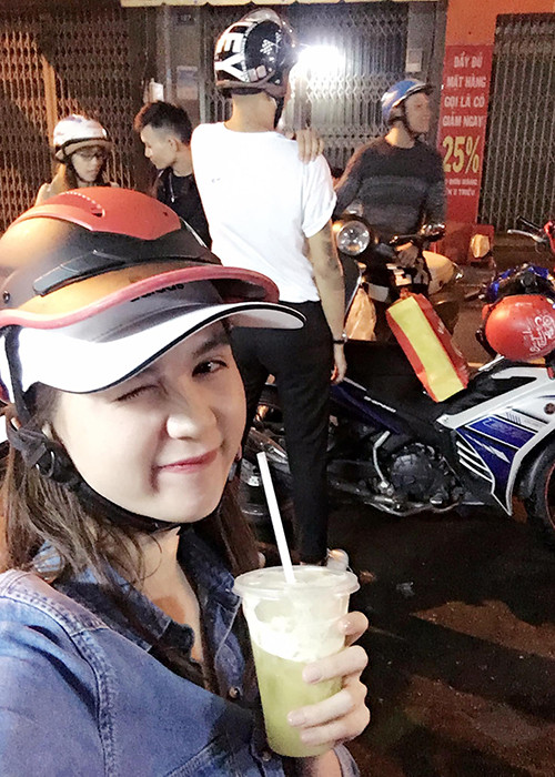 Kết thúc chuyến đi làm từ thiện, Ngọc Trinh cảm thấy rằng cô đã có một ngày vô cùng ý nghĩa.