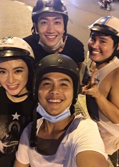 Trước đó, “bà mẹ nhí” thường chỉ cùng gia đình, bạn bè đi làm công việc phát cơm từ thiện.