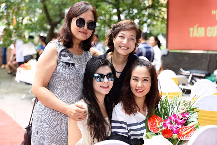 Nghe si Ha Noi te tuu ngay gio To nghe san khau-Hinh-5