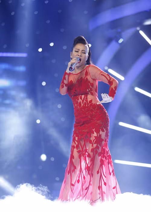 Chong Thu Minh tan tinh cham soc vo o hau truong-Hinh-4