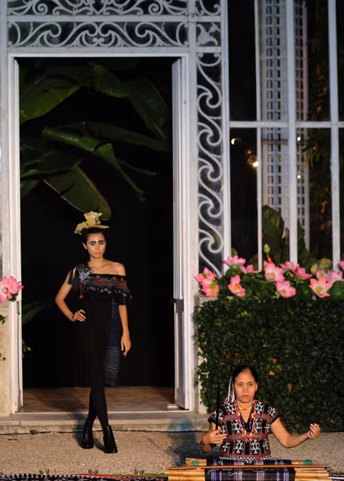 NTK Minh Hạnh muốn gửi đến thông điệp rằng di sản đang nằm sâu trong những khu rừng núi của Việt Nam, chúng ta cần khám phá bằng hơi thở của thời đại. 