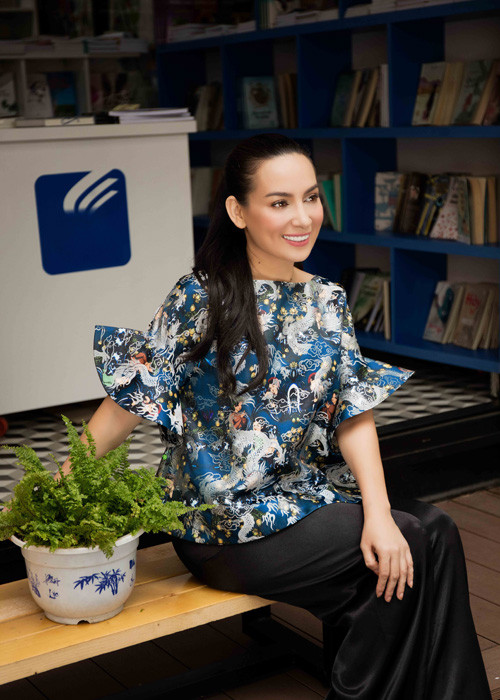 Trong một lần trả lời phỏng vấn, giọng ca “Áo mới Cà Mau” từng chia sẻ rằng sẽ cho các bé đi hát 1-2 bài nếu mỗi tháng đạt điểm 10, được loại giỏi. 