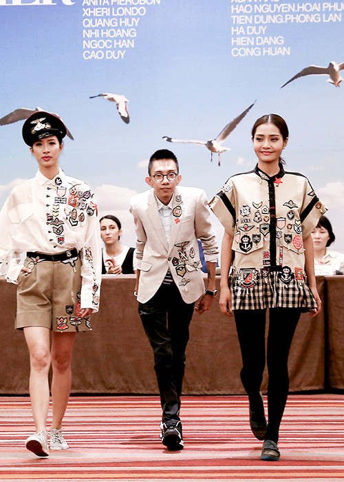 Đồng hành cùng các nhà thiết kế là 50 người mẫu: Thanh Thủy, Trà My, Giáng Hương, Thúy Hương, Kim Dung, Cao Hà, Khắc Hoàn…