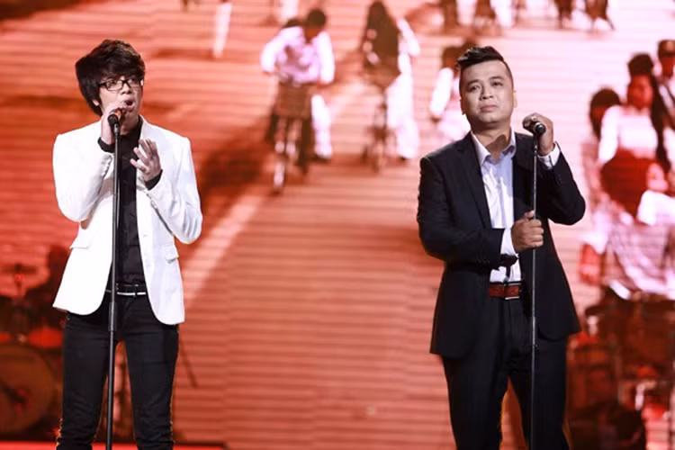 Sau khi roi The Voice 2012 Bui Anh Tuan gio ra sao-Hinh-6