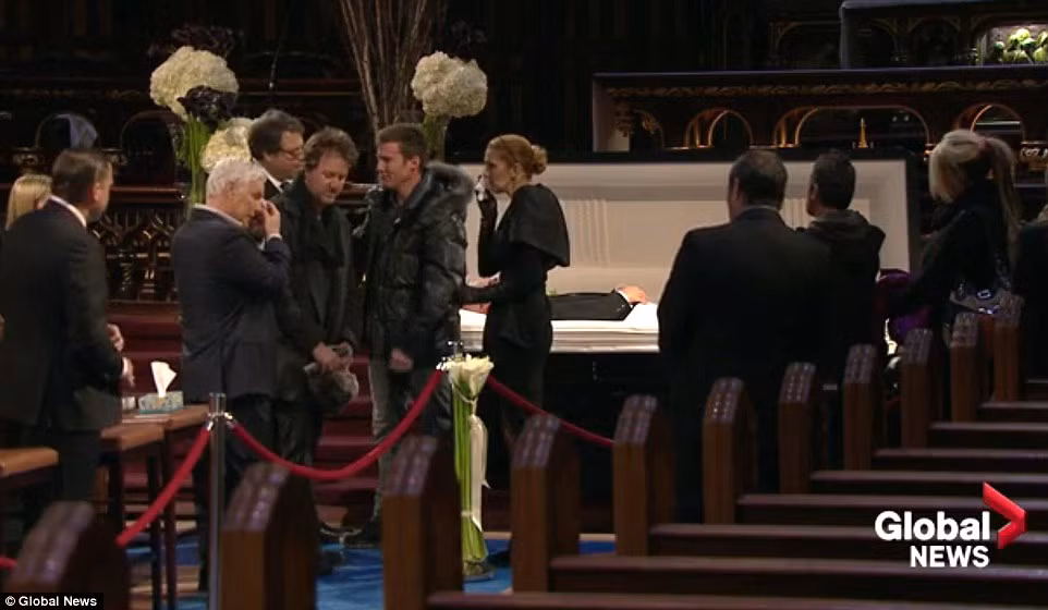 Celine Dion dau xot tien biet chong trong le tang-Hinh-9