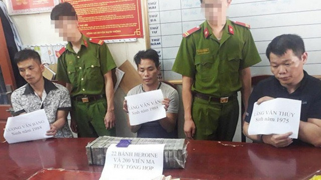 Hai tu tu chet trong phong biet giam Cong an tinh Bac Kan