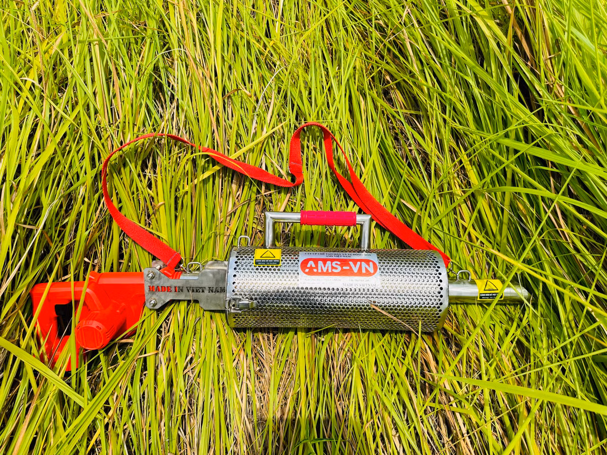 Sung phun khoi diet chuot doc dao cua ky su Bui Van Tung-Hinh-2