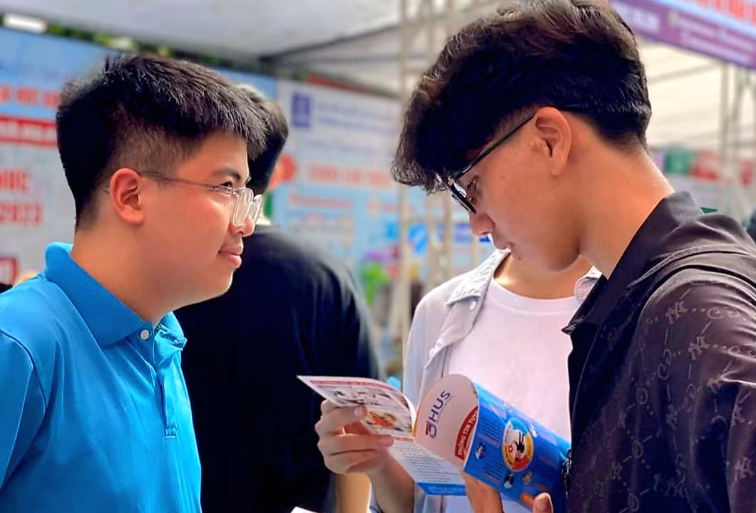 Huy chương Vàng IMO Ngô Quý Đăng: Đặt đam mê đầu tiên khi chọn ngành học - Hình 3 Huy chuong Vang IMO Ngo Quy Dang: Dat dam me dau tien khi chon nganh hoc-Hinh-3