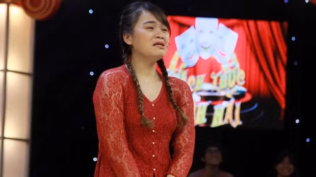 'Thanh sun' Ngan Thao song sang xin sau khi roi 'Thach Thuc Danh Hai'-Hinh-2