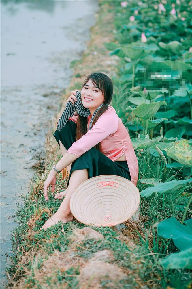 Đã 2 năm kể từ ngày nổi tiếng, Ngân Thảo của hiện tại đã có cuộc sống ổn định hơn trước. Nhờ việc trang cá nhân tăng follow chóng mặt nên công việc bán hàng của cô ngày một đắt khách. 