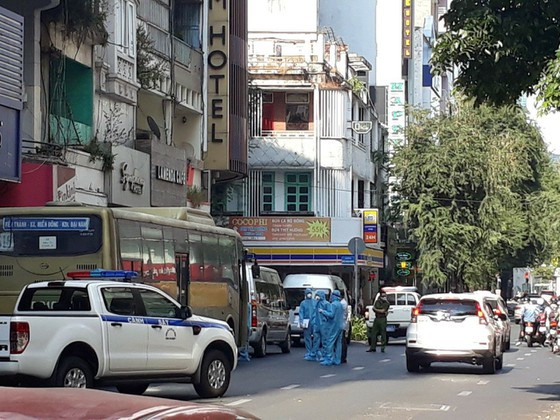 Cho nguoi Trung Quoc o trai phep, chu khach san Symphony bi bat