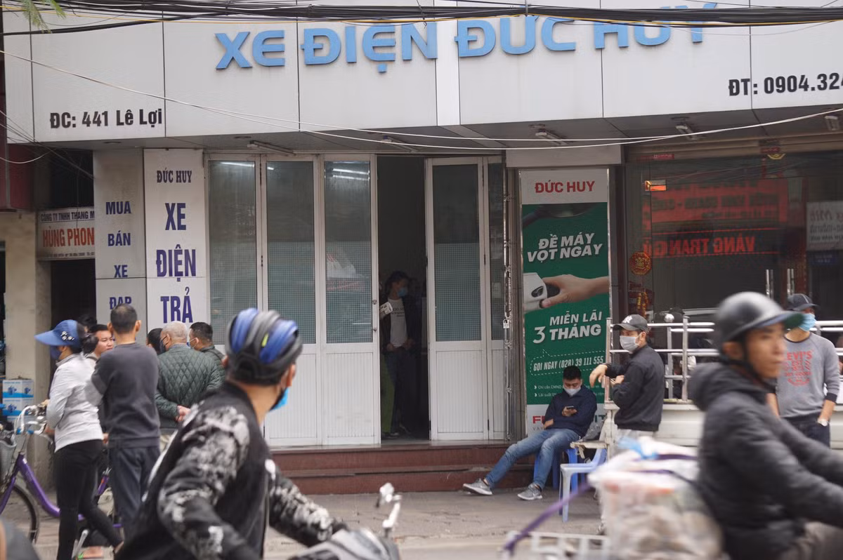 Cha dung dua dam con tu vong do bo thi: Ap luc thi cu hay ly do gi?