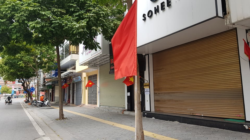 Hai Duong ket thuc cach ly xa hoi: Cua hang, dich vu nao duoc mo lai?-Hinh-2