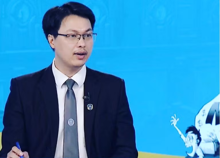 Chi 20 ty “dieu chuyen” GD Cong an tinh: “Trum” buon hang gia pham toi gi?-Hinh-3