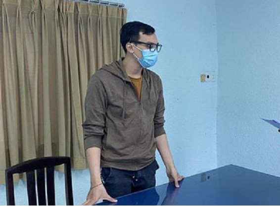 De nghi truy to nam tiep vien hang khong: Trach nhiem Vietnam Airlines the nao?-Hinh-2