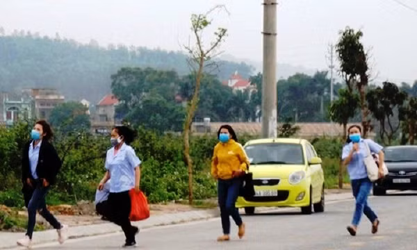 Vi sao hang tram cong nhan Eastech “thao chay” khi bi kiem tra COVID-19?