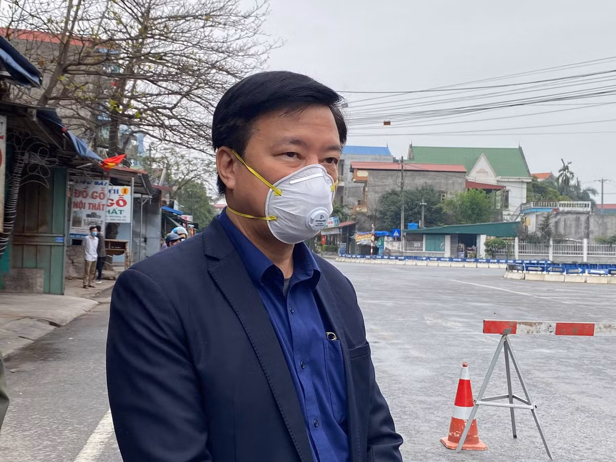 Tháng 11/2015 - 7/2016, ông là Uỷ viên Ban Thường vụ Tỉnh ủy, Trưởng ban Tổ chức Tỉnh ủy Hải Dương; Đại biểu Quốc hội khóa XIV, Đại biểu HĐND tỉnh Hải Dương khóa XV, XVI. 