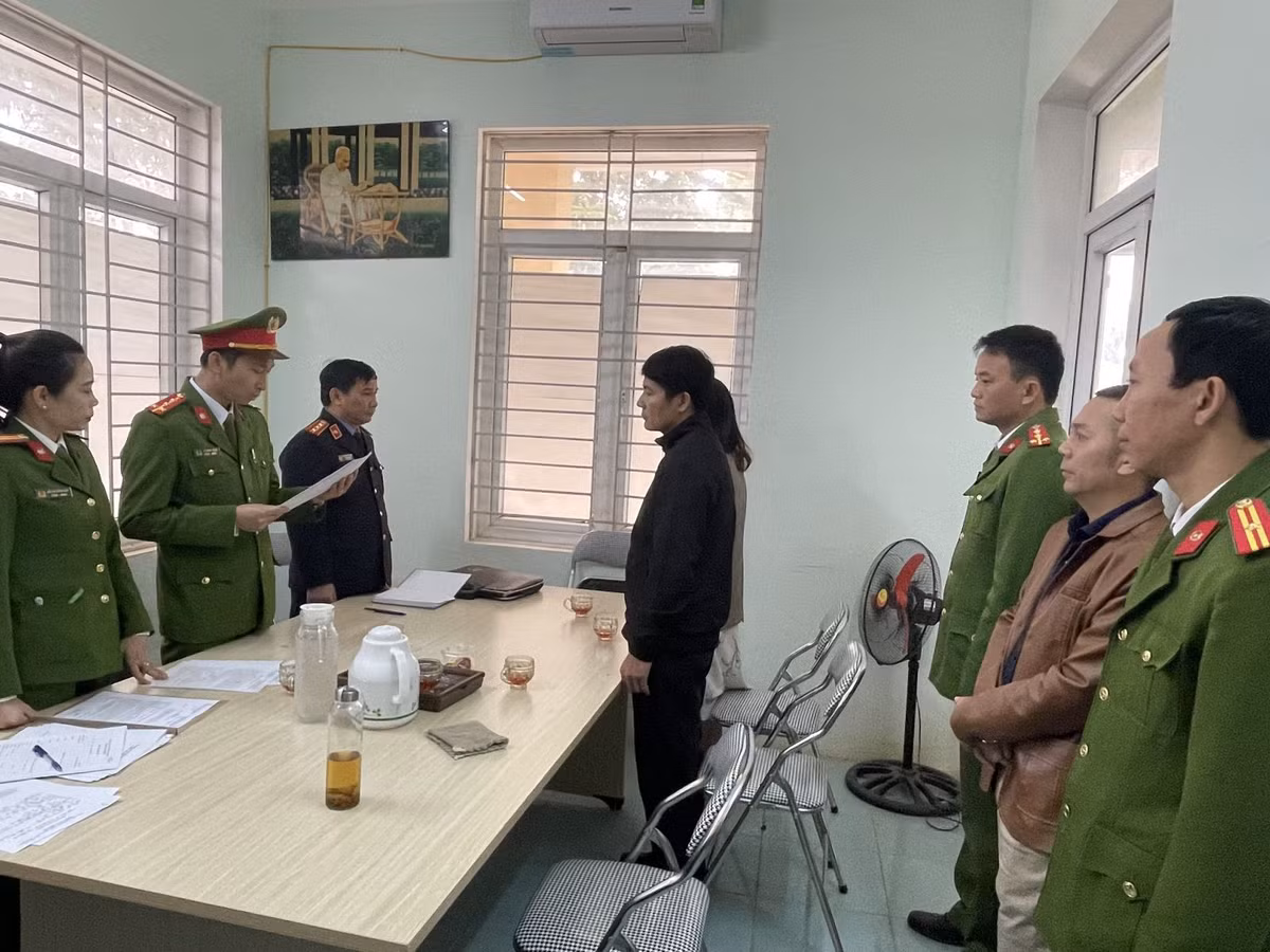 Nguyen Giam doc Phong dang ky quyen su dung dat o Thanh Hoa bi khoi to-Hinh-2