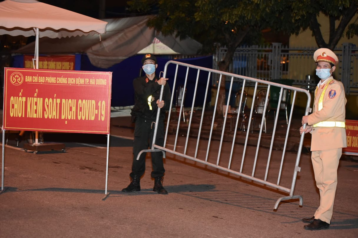 Chuyển sang trạng thái mới thực hiện mục tiêu kép.