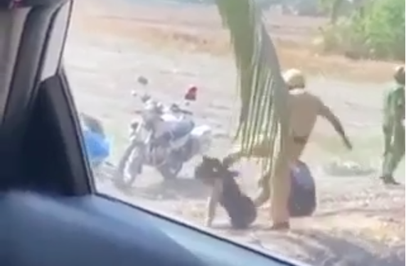 Hai CSGT TP HCM danh nguoi: Neu vi pham…lieu co tuoc danh hieu CAND?