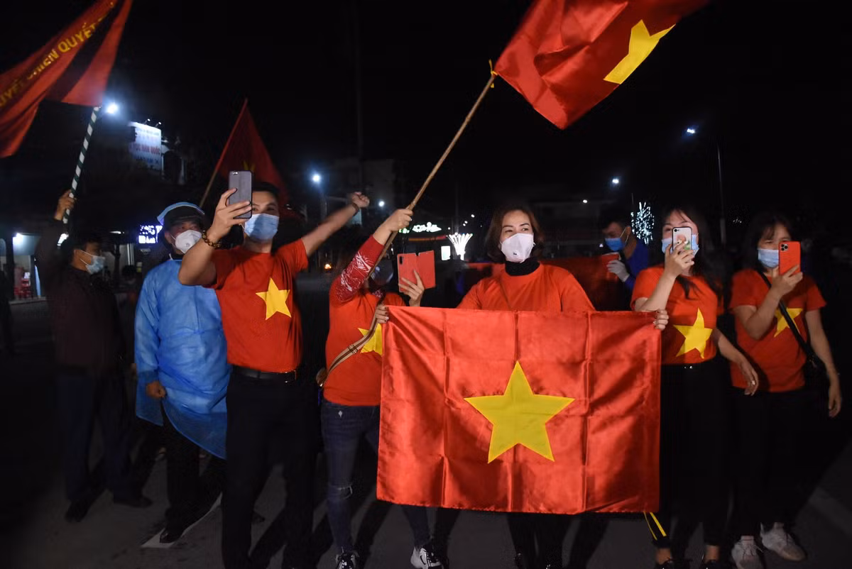 Ngay sau khi Bí thư Tỉnh ủy Hải Dương phát biểu xong, tiếng hô vang “Chí Linh chiến thắng” vang lên.