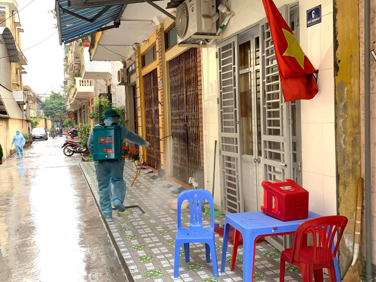 Nu sinh nghi nhiem COVID-19 duoc phat hien qua xet nghiem sang loc