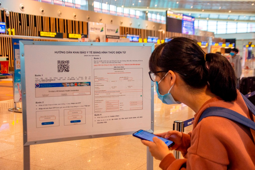 San bay Van Don mo cua lai: Phong chong COVID-19 the nao?-Hinh-4