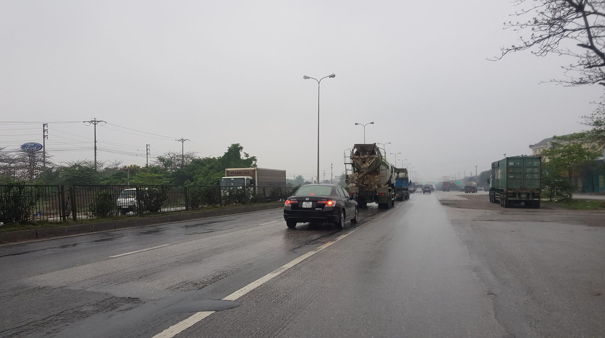 Việc các phương tiện lưu thông thuận lợi cho thấy các vướng mắc về vận chuyển hàng hóa giữa các tỉnh, thành đã được gỡ bỏ.