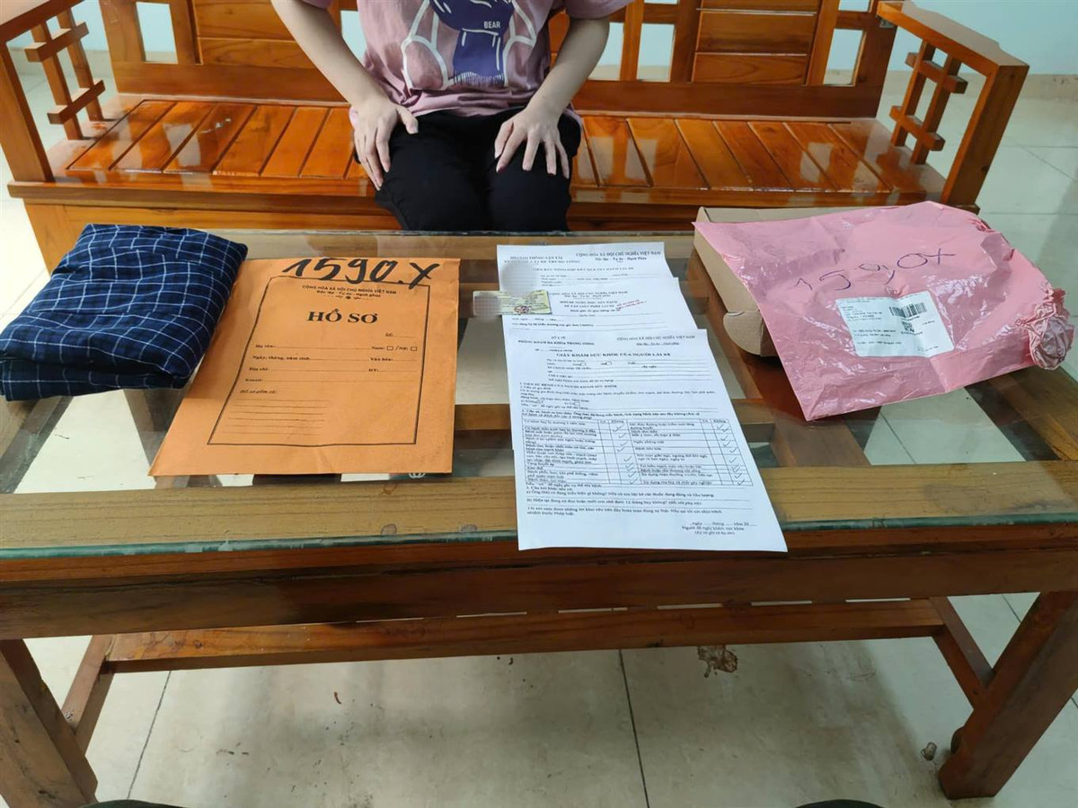 Cao Bằng: Thi trượt, lên facebook tìm mua giấy phép lái xe máy giả Cao Bang: Thi truot, len facebook tim mua giay phep lai xe may gia