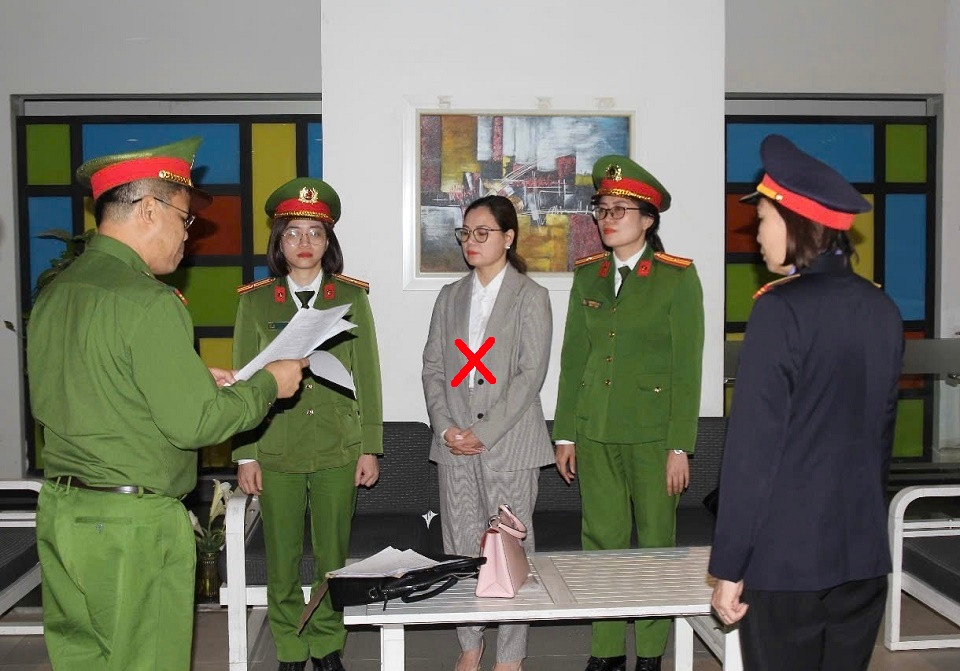 Bat tam giam nu Cuc Truong Cuc Hai quan Ha Nam Ninh