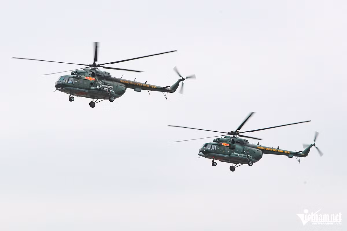 Các doanh nghiệp quốc phòng trong nước và quốc tế trưng bày, giới thiệu các phương tiện chiến đấu, giải pháp công nghệ, vũ khí, trang bị sử dụng cho lực lượng Hải quân, Lục quân, Phòng không - Không quân, tác chiến không gian mạng và các trang thiết bị hậu cần, kỹ thuật.