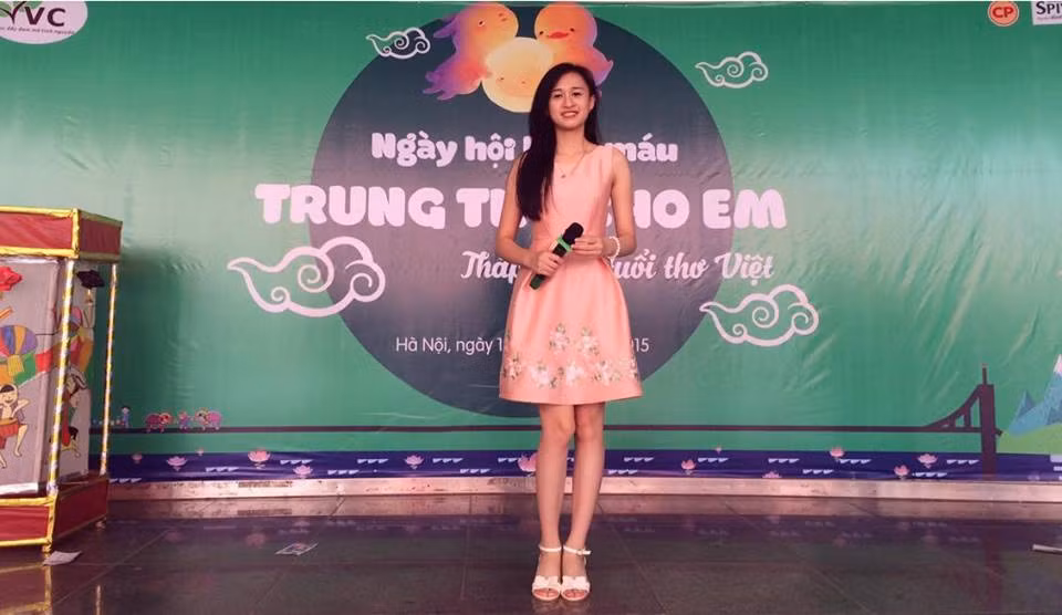 Được biết ngoài thành tích học tập tốt, Phương Thảo còn có năng khiếu làm MC và hiện còn làm cộng tác viên cho một kênh truyền hình.