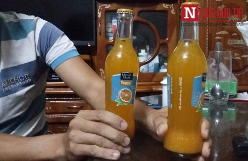 Choang voi vat the la lom ngom trong nuoc cam Coca Cola VN