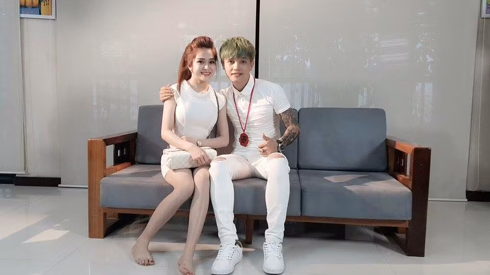 Ở tuổi 20, Kiều Ny không chỉ xinh đẹp mà còn từng gây ấn tượng mạnh với dân mạng Việt bởi sở hữu khuôn mặt có nhiều nét rất giống với nữ hoàng nội y Ngọc Trinh.