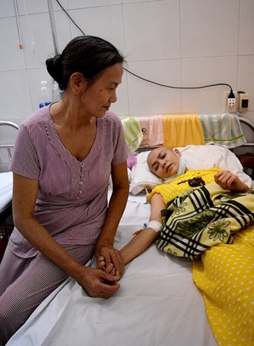 Cách đó hơn 10 ngày, Ngọc Nữ còn xuất hiện trên sân khấu lớn, nhận giải "Gương mặt ấn tượng VTV" với tinh thần lạc quan, nụ cười xinh đẹp, nhận lời chúc mừng của hàng triệu khán giả trên cả nước. Sự ra đi của Ngọc Nữ đã để lại nỗi tiếc thương và bàng hoàng cho rất nhiều người vẫn quan tâm, theo dõi cô trong suốt 1 năm qua.