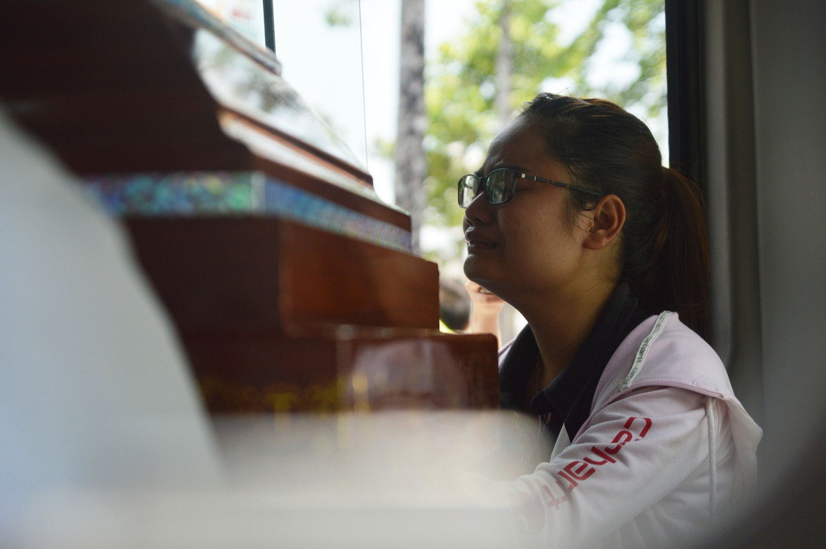 " Mình về nhà thôi anh nhé!"